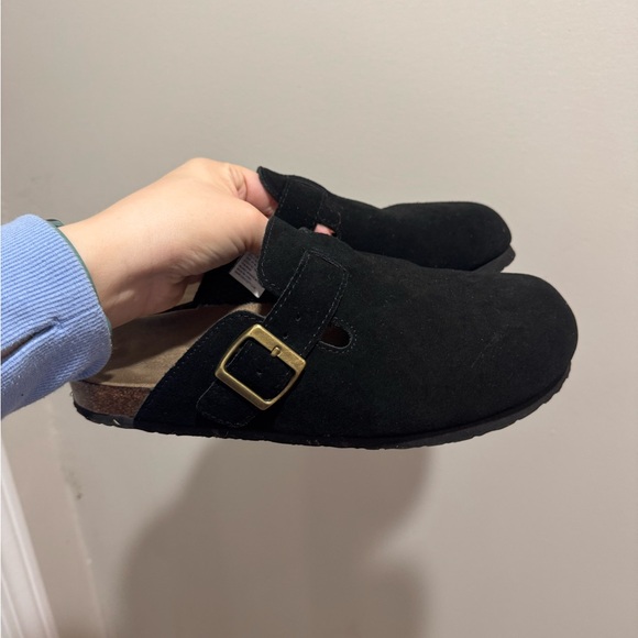 Shoes - Black clogs